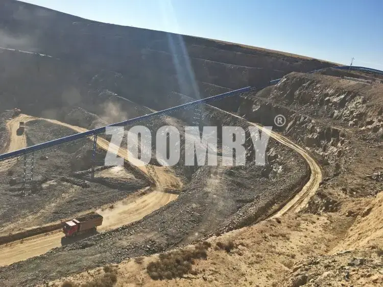 steep-angle-belt-conveyor.webp