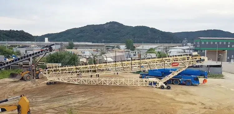stacker conveyor .webp