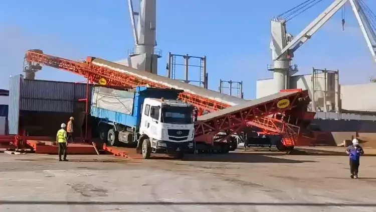 mobile truck unloader.webp
