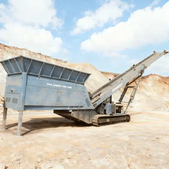 Tracked Hopper Feeder