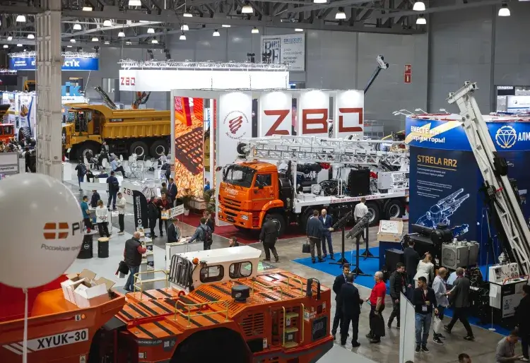 Mining World Russial.webp